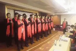 九州体育赛事-亚特兰大士气高涨凭借团队合作打破僵局