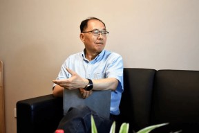 九州体育-雷霆主帅康冈下课，新帅接任(雷霆管理层坐视杜兰特和威少争球权)