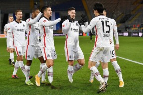 九州体育-法兰克福豪取客场三分，稳步向前的简单介绍