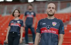 斯图加特客场落败,勒沃库森晃里奇世家贡献进球的简单介绍 斯图加特客场落败,勒沃库森晃里奇世家贡献进球的简单介绍