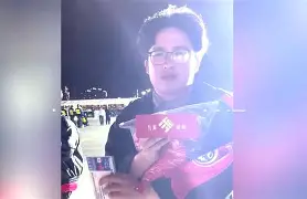 老鹰队打出惊艳表现，引起球迷热议(老鹰队强不强)